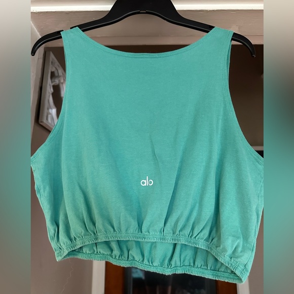 Alo Yoga Cool Breeze Crop Tank XS - Picture 3 of 3